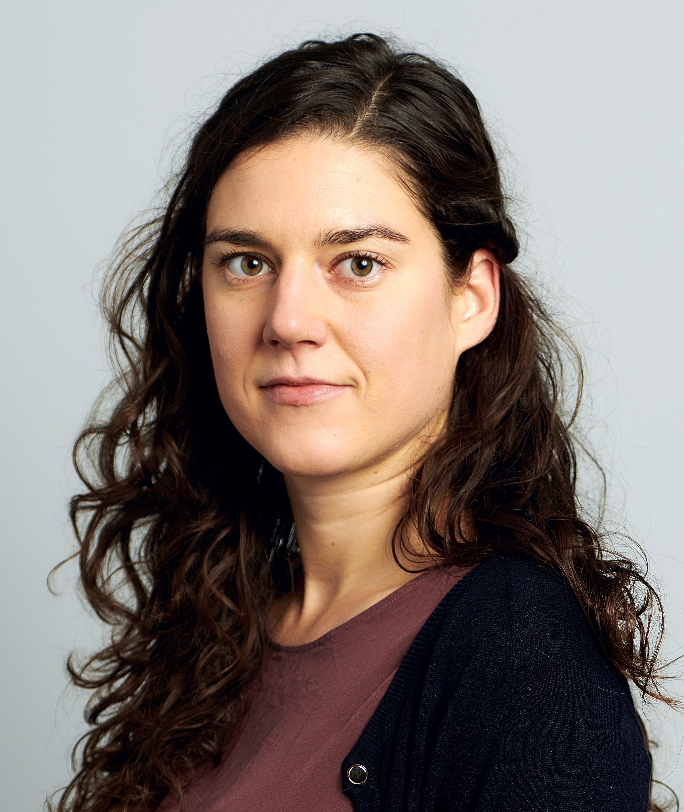 Portrait Studio - Centre for Development and Environment (CDE), Universitaet Bern. © Manu Friederich